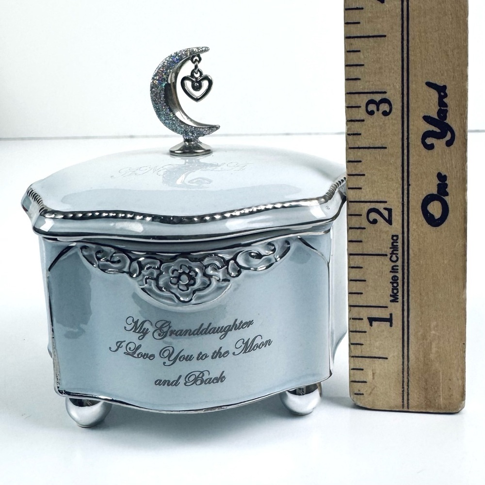 The Bradford Exchange Silver Moonlight Music Box Granddaughter I Love You Gift - Picture 9 of 9